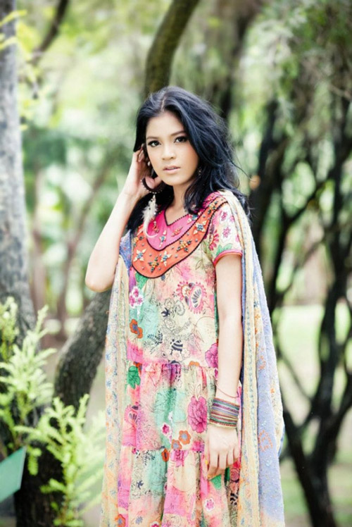 Dân mạng truy tìm "cô gái cướp bồ của bạn thân 20 năm" - 12