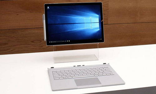 Surface Book của Microsoft “đè bẹp” MacBook Pro - 1