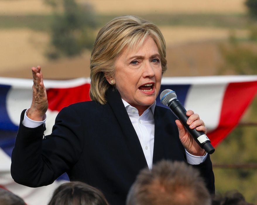 Email của bà Hillary liên tục bị hacker TQ tấn công - 1