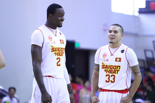 Cặp đôi hot boy bóng rổ Việt Kiều “đốn tim” Fan nữ Sài Thành - 1