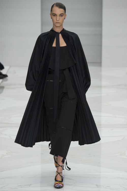 Salvatore gây thổn thức với những đôi giày đẹp mĩ mãn - 8