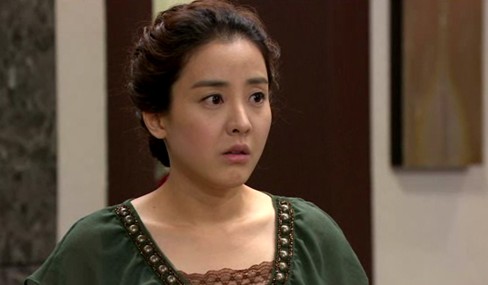 Những sao nữ bị “bạn thân cướp người yêu” trên phim - 5