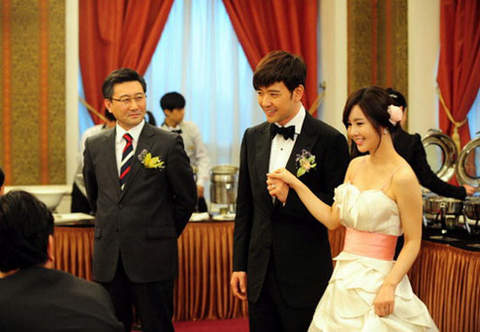 Những sao nữ bị “bạn thân cướp người yêu” trên phim - 3