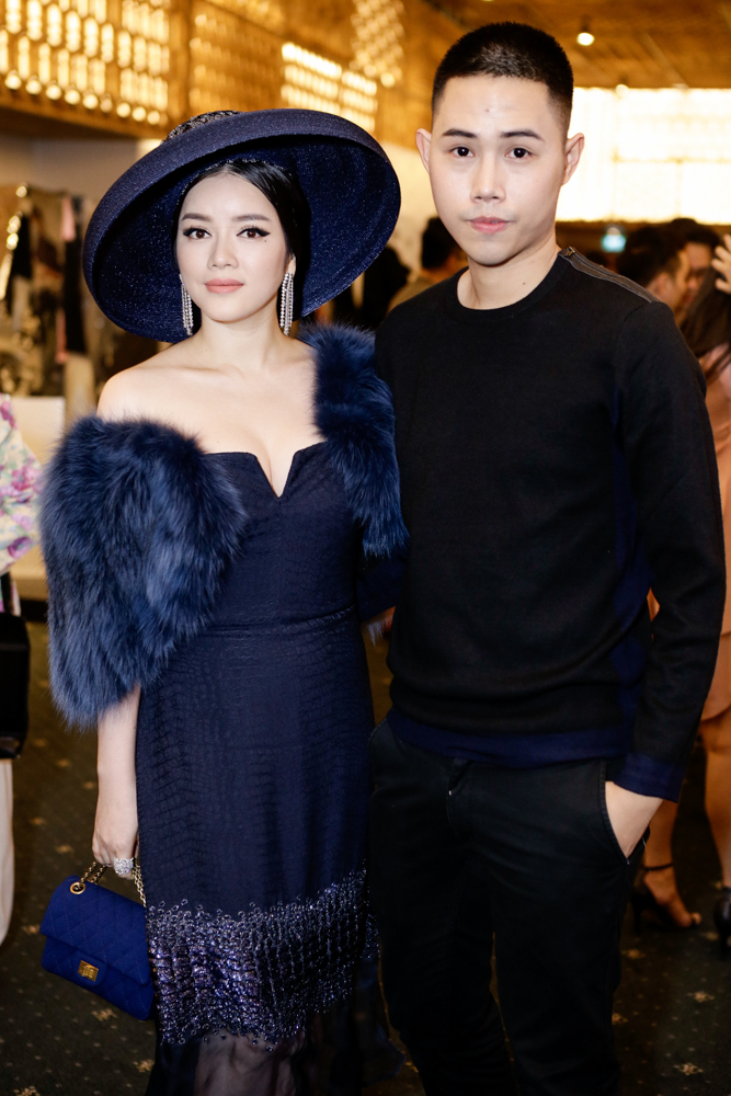 Lý Nhã Kỳ đọ sắc với Thu Thảo trên thảm đỏ Elle Show - 4