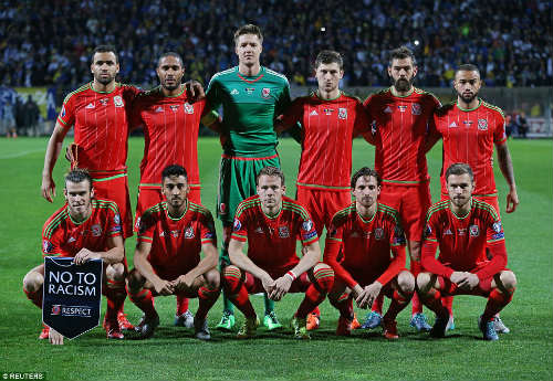 Dự Euro sau 58 năm, xứ Wales của Bale tưng bừng mở hội - 1