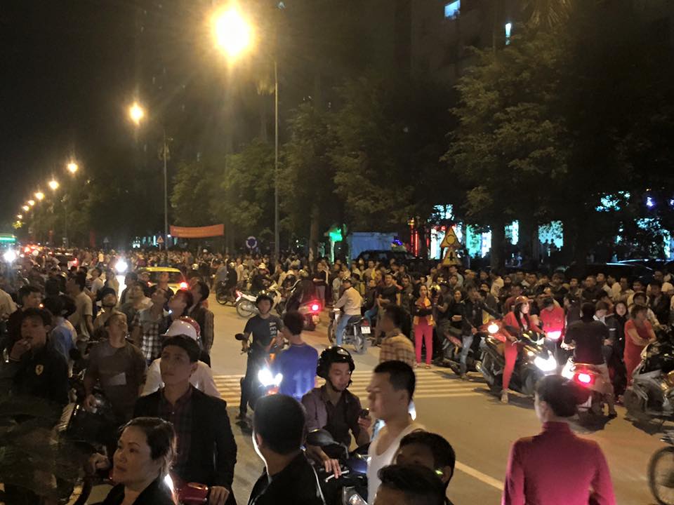HN: Cháy lớn tại khu đô thị Xa La, nhiều người ngạt khói - 12