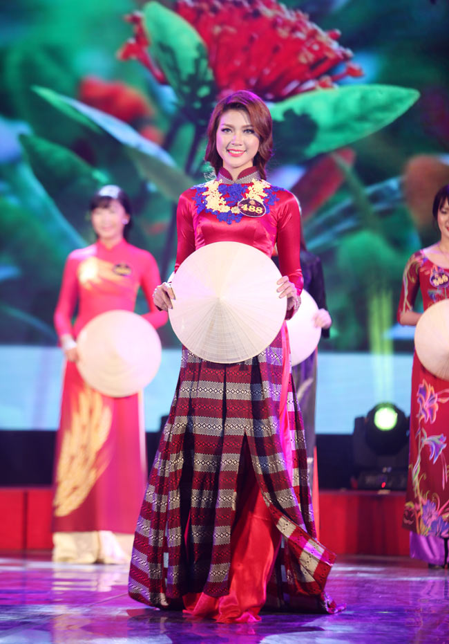 Nữ sinh Công Nghiệp giành ngôi Hoa khôi Sinh viên HN 2015 - 13