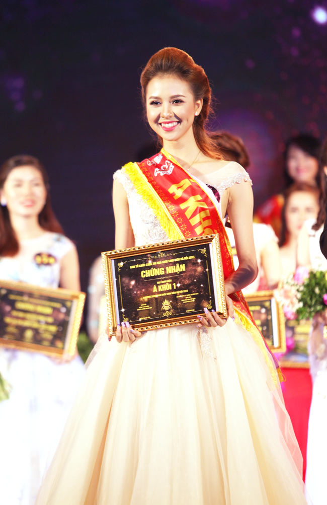 Nữ sinh Công Nghiệp giành ngôi Hoa khôi Sinh viên HN 2015 - 7