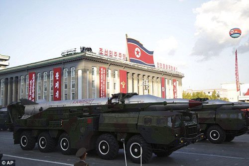Hàn Quốc: Tên lửa Triều Tiên không thể gắn đầu đạn hạt nhân - 1