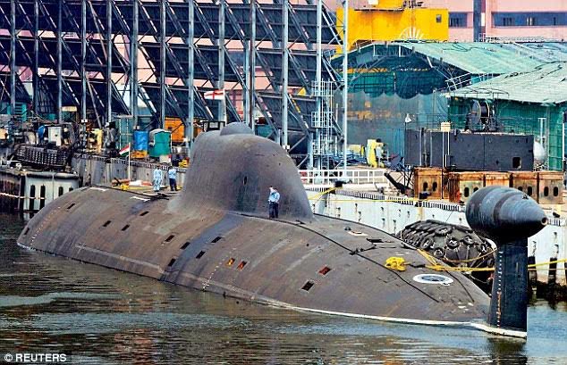 Tàu ngầm hạt nhân Ấn Độ bắn thử tên lửa trong tháng 10 - 1