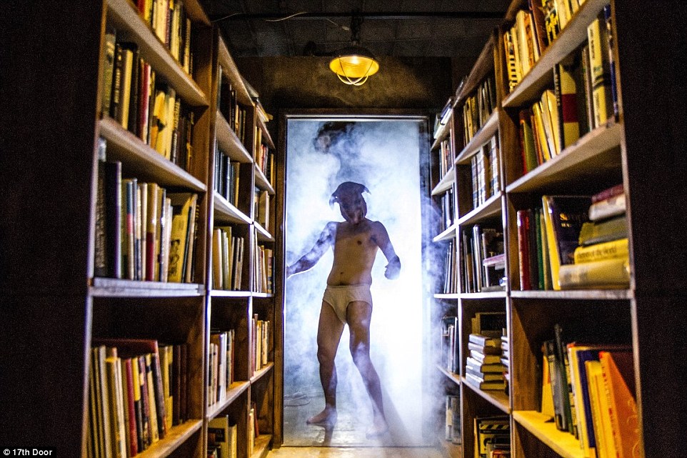 Bên trong căn nhà rùng rợn nhất thế giới - 2