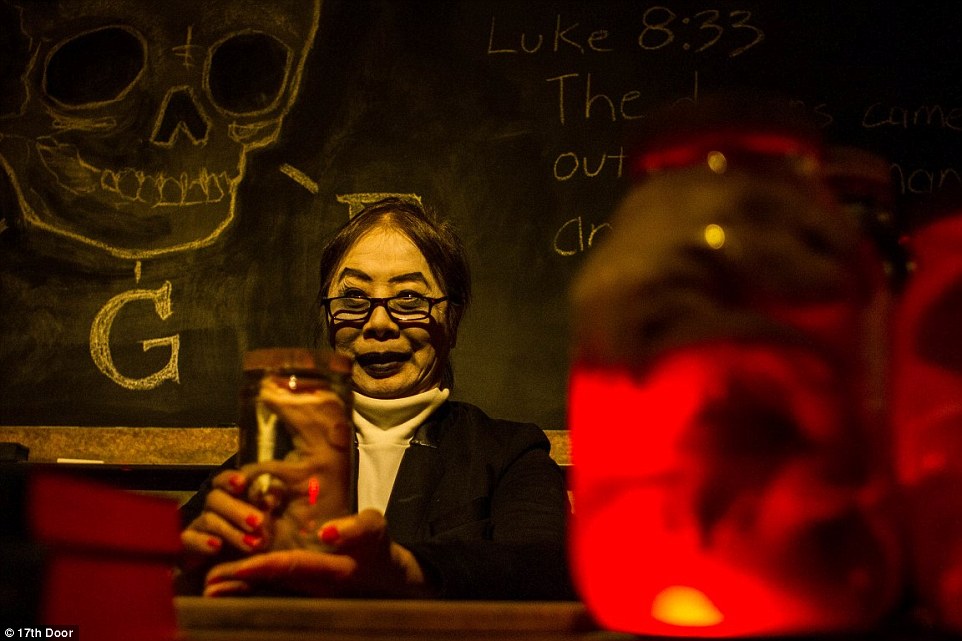 Bên trong căn nhà rùng rợn nhất thế giới - 4