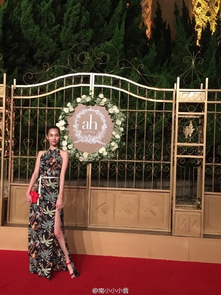 "Người đẹp ngực lép" lên tiếng về quan hệ với G-Dragon - 2