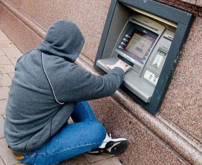 Hóa ra là thiết kế ATM có mục đích cả.
