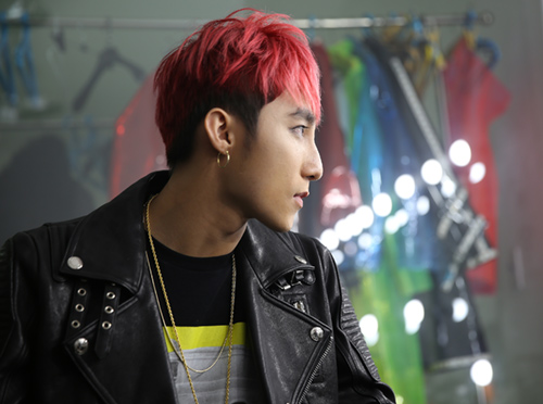 Sơn Tùng rơi nước mắt vì fan - 7