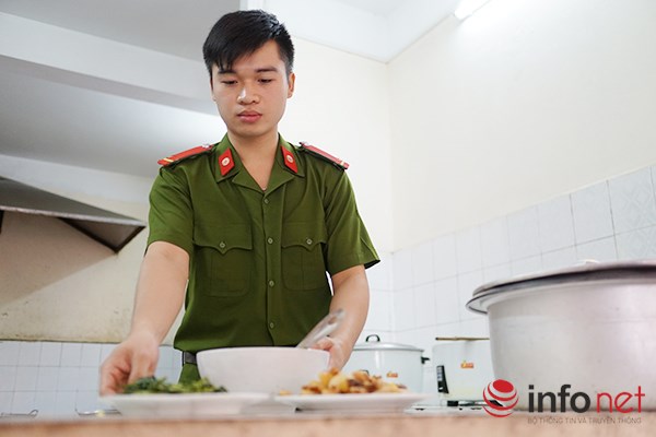 Chuyện người lính trẻ giải cứu 50 người trong đám cháy - 3