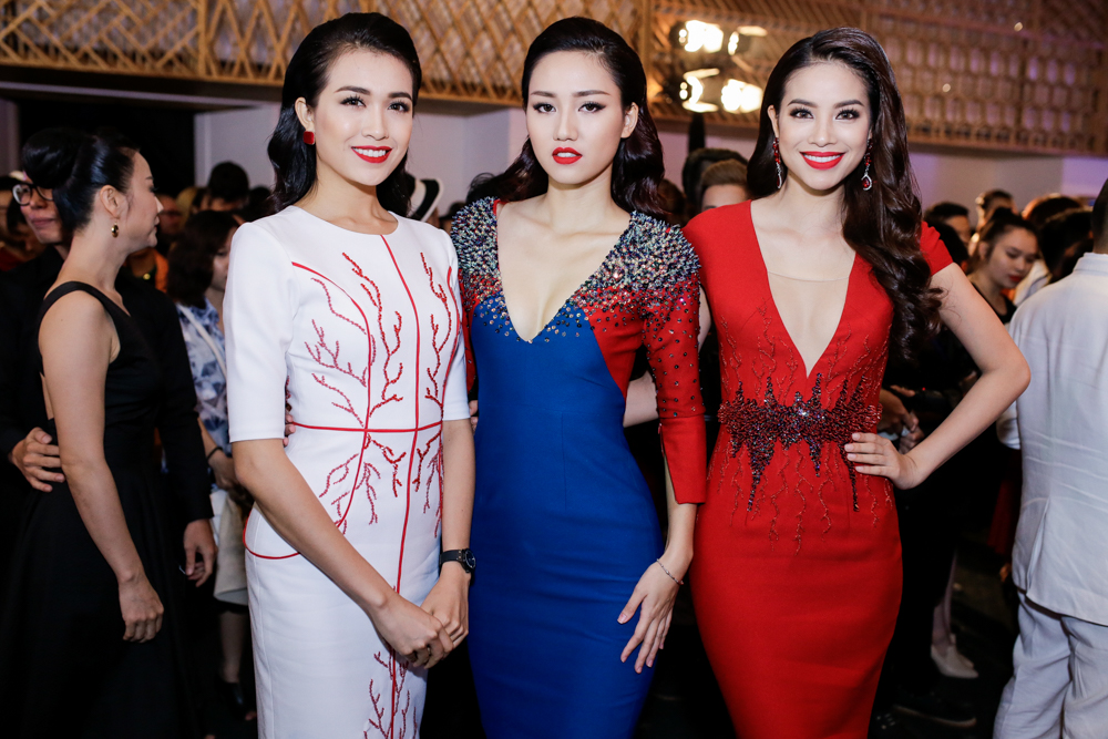 Helly Tống, Phương Linh "gây mê" với áo dài cách tân - 3