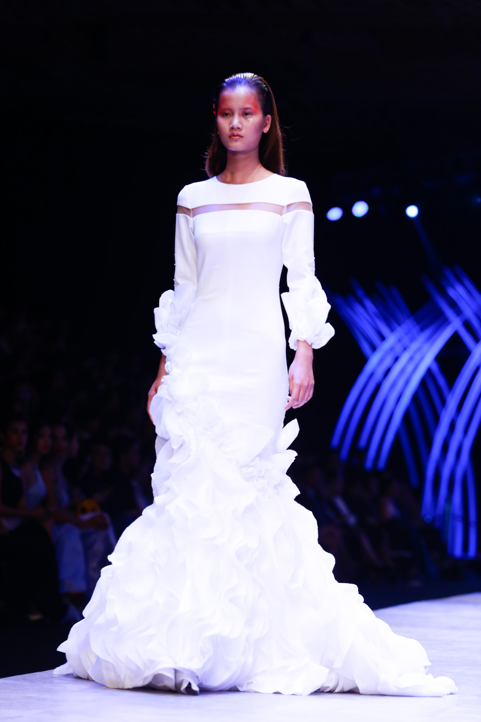 Á hậu Hoàng My "3 vòng như 1" khi trở lại sàn diễn - 3