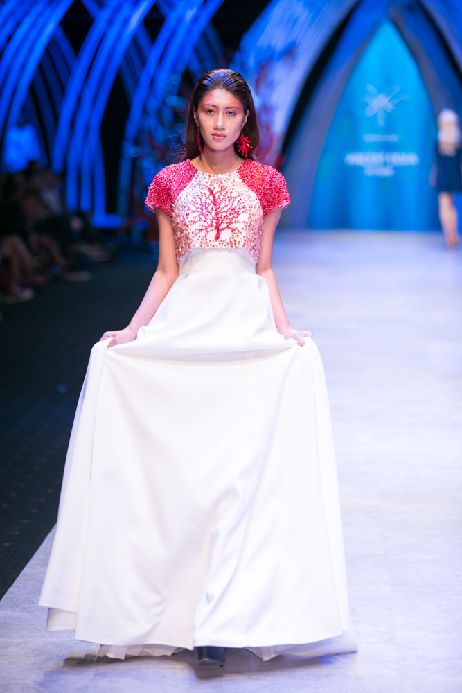 Á hậu Hoàng My "3 vòng như 1" khi trở lại sàn diễn - 5