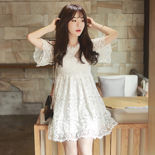 Váy ren trắng phong cách Nhật Bản - sakurafashion.vn