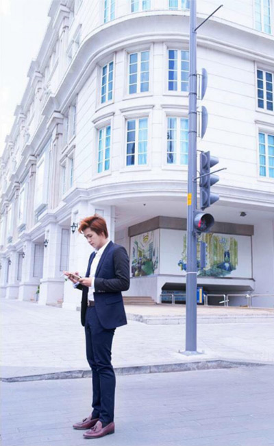 Nhà thiết kế trẻ Eric Nguyễn diện suit đẹp như trai Hàn - 7