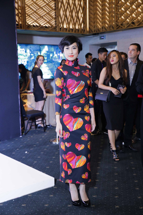 Mai Phương Thúy ý nhị khoe chân dài thẳng tắp - 12