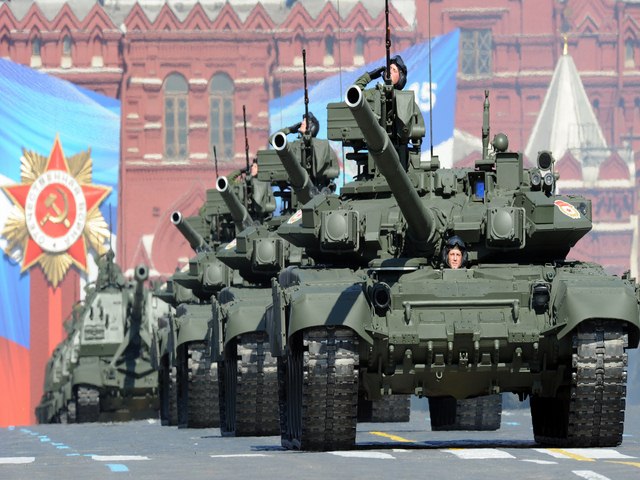 Phương Tây xem nhẹ sức mạnh quân sự của Nga như thế nào? - 1