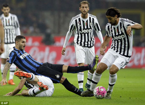 Tâm điểm vòng 8 Serie A: Những mảng màu sáng tối - 1