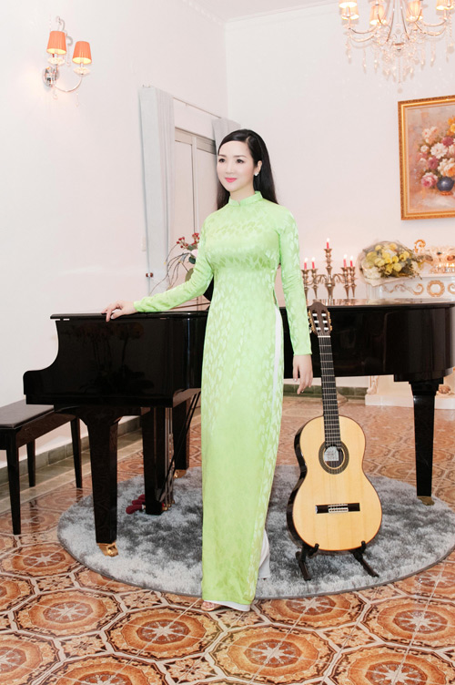 Giáng My mở tiệc tại nhà riêng mừng ngày 20.10 - 6