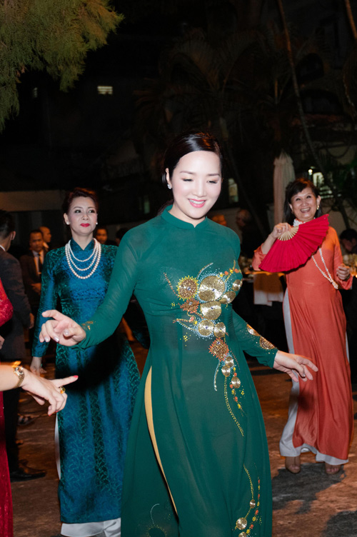 Giáng My mở tiệc tại nhà riêng mừng ngày 20.10 - 9