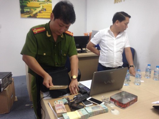 Bộ Công an lại đánh úp sàn vàng lậu tại TP HCM - 1