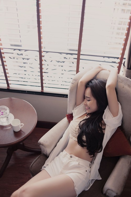 "Cá sấu" Quỳnh Nga khoe cơ thể gợi cảm với nội y - 6