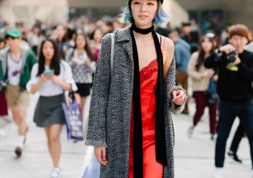 Tín đồ Hàn chơi đùa với thời trang trên phố Seoul - 13