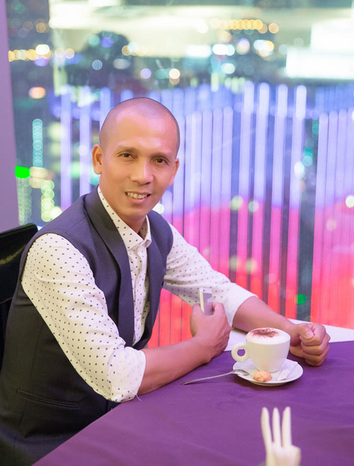 Minh Tâm Bùi lịch lãm bên ca sĩ hải ngoại Hồ Lệ Thu - 6