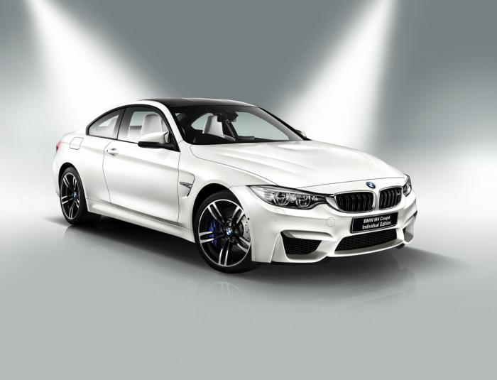 Soi mẫu BMW M4 Coupe M Performance Edition và M4 Coupe Individual Edition - 1
