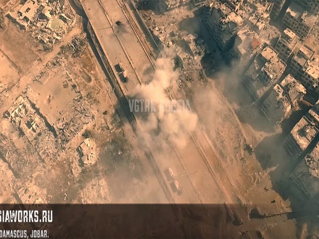 Nga dùng hình ảnh máy bay bắn IS làm video ca nhạc - 1