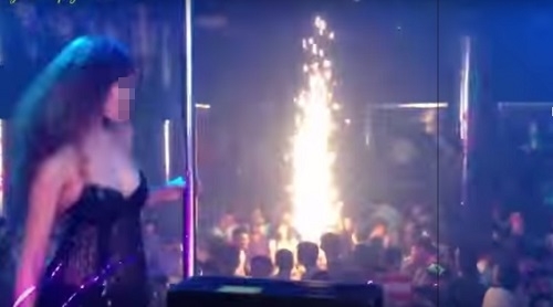 Đào nhậu - gái nhảy: Nhân duyên với "bến không chồng" - 1