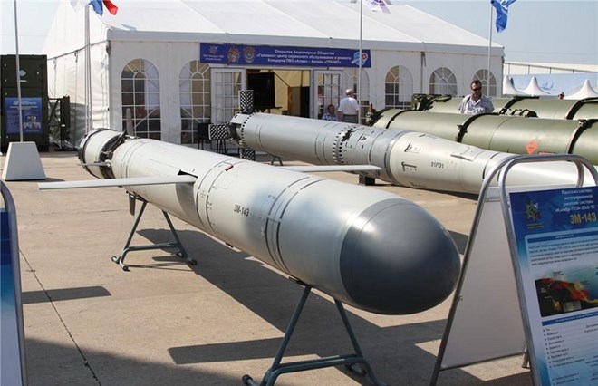 Nga đang tổ chức “triển lãm vũ khí” ở Syria - 1