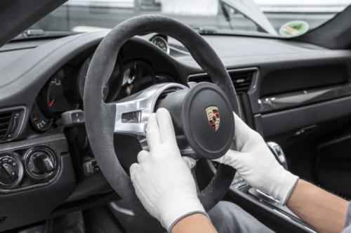 Porsche tung mẫu xe 911 Carrera S Coupe mới - 4
