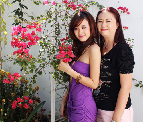 Chỗ dựa vững chắc của Midu sau scandal - 7