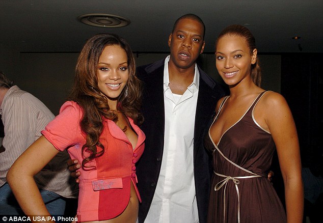 Cặp đôi quyền lực của Mỹ từng chia tay vì Rihanna? - 1