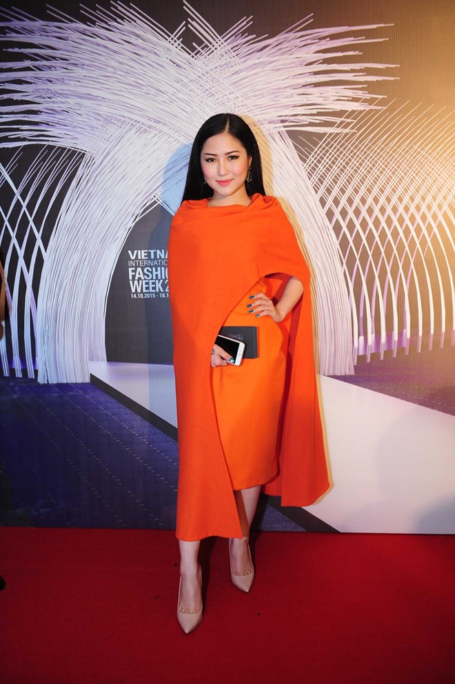 Những bộ cánh khiến sao Việt cộng thêm vài tuổi - 2