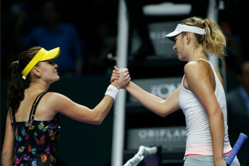 WTA Finals ngày 1: Halep khởi đầu ấn tượng - 1