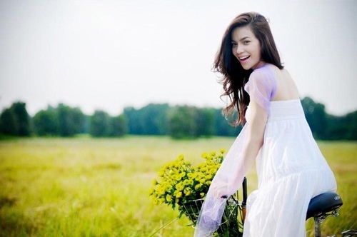 Những shoot hình "liễu yếu đào tơ" của Hà Hồ - 9