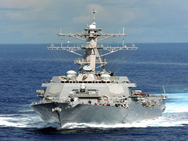 Chi tiết chiến hạm Mỹ “thách thức” TQ ở Biển Đông - 1