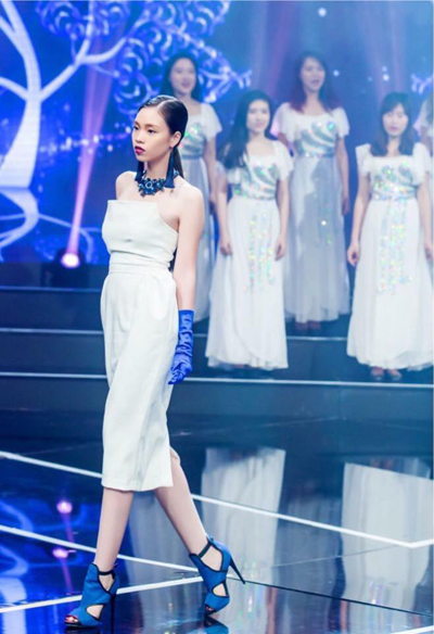 Những mỹ nhân Việt dính scandal thi sắc đẹp "chui" - 5