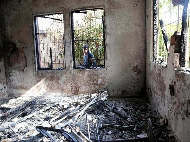 Phát hiện mặt nạ sắt IS dùng để tránh mảnh bom - 2