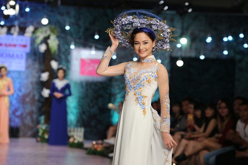 Trương Thị May diện váy cưới phủ pha lê 1.300USD - 10