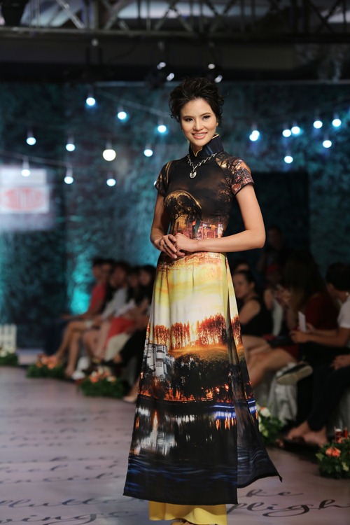 Trương Thị May diện váy cưới phủ pha lê 1.300USD - 3