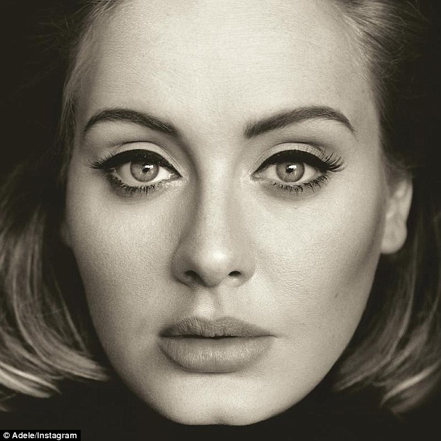 The song 'Hello'  Adele's song is increasingly 'feverish'  - 4